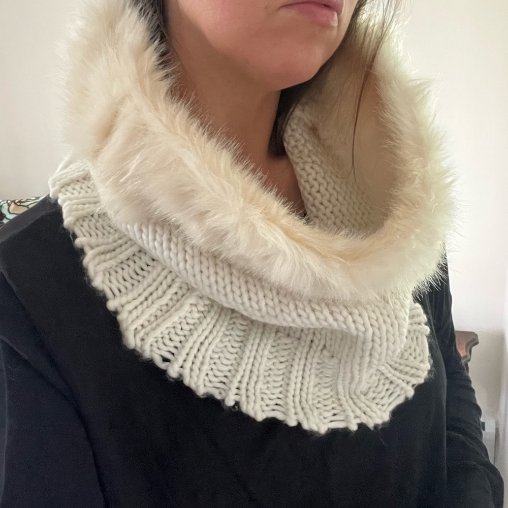 Faux Fur Neck Scarf